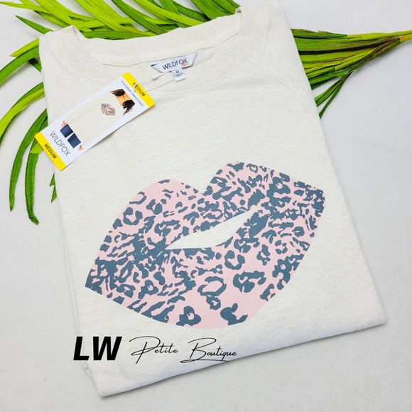 Wildfox Oversized Statement Sweatshirt - Picture 2 of 5